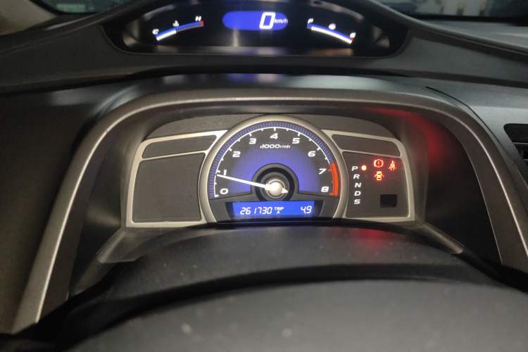 Used Honda Civic 2009 1.8L automatic luxury edition Instrument Cluster