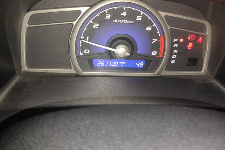 Used Honda Civic 2009 1.8L automatic luxury edition Odometer Close Up