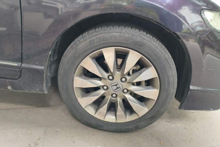 Used Honda Civic 2009 1.8L automatic luxury edition Right Front Wheel Hub