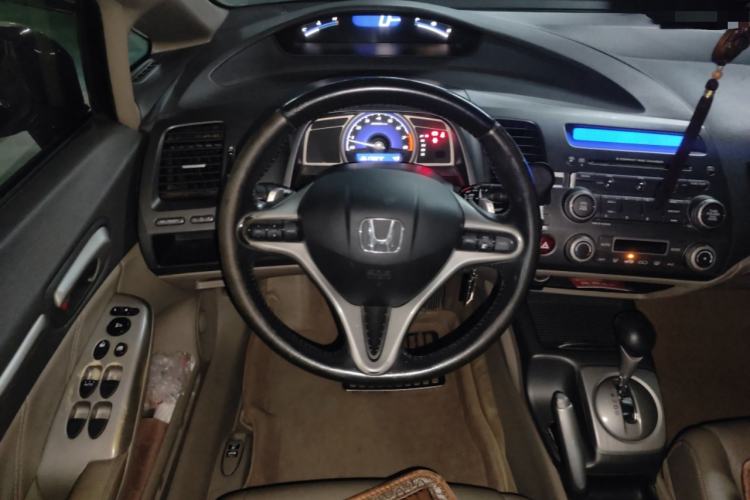 Used Honda Civic 2009 1.8L automatic luxury edition Steering Wheel