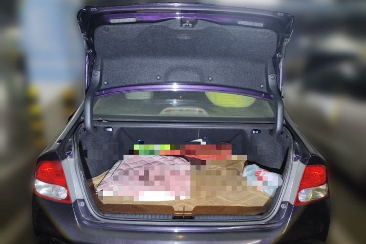 Used Honda Civic 2009 1.8L automatic luxury edition Trunk
