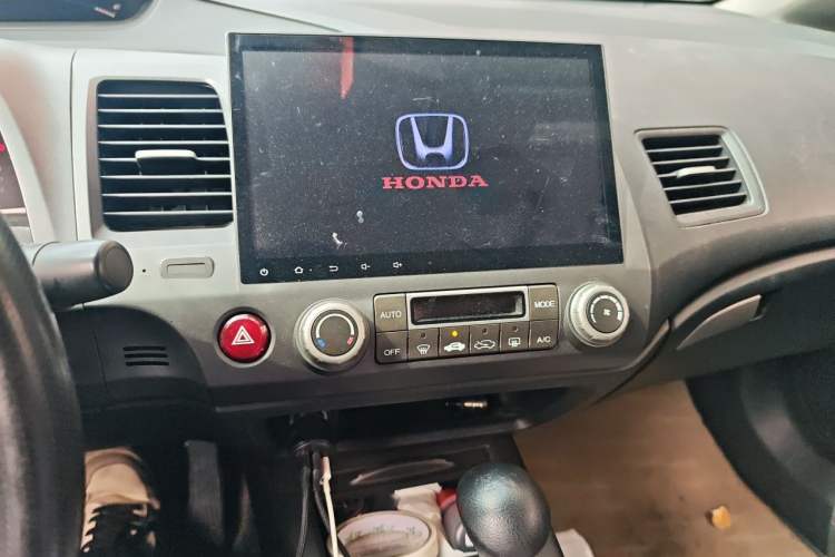 Used Honda Civic 2009 1.8L automatic prestige version Audio And AC Panel
