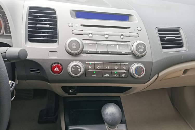 Used Honda Civic 2009 1.8L automatic comfort version Audio And AC Panel