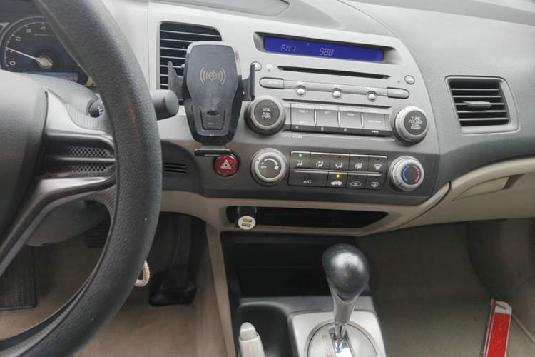 Used Honda Civic 2009 1.8L automatic comfort version Audio And AC Panel