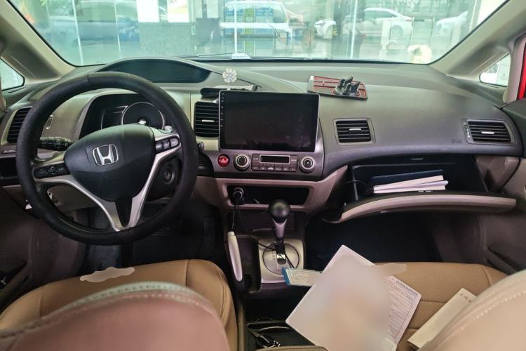 Used Honda Civic 2009 1.8L automatic luxury edition Center Console
