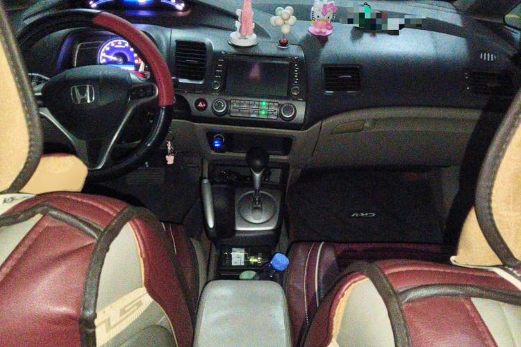 Used Honda Civic 2009 1.8L automatic comfort version Center Console