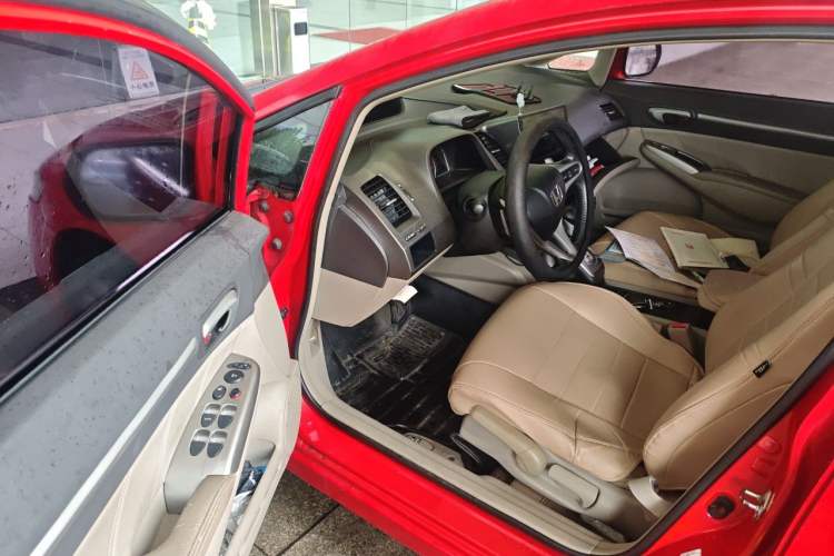 Used Honda Civic 2009 1.8L automatic luxury edition Driver Seat