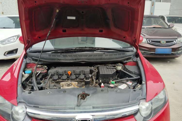 Used Honda Civic 2009 1.8L Automatic Classic Edition Engine Bay