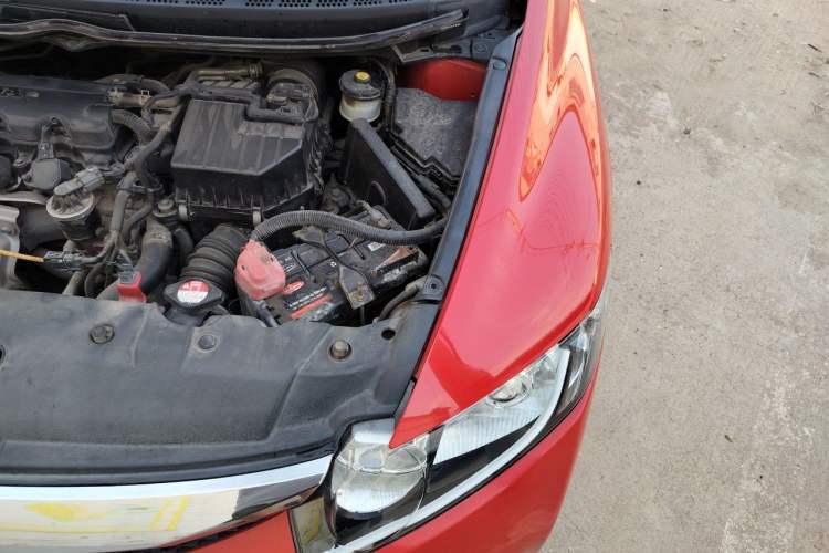 Used Honda Civic 2009 1.8L automatic luxury edition Engine Bay Left