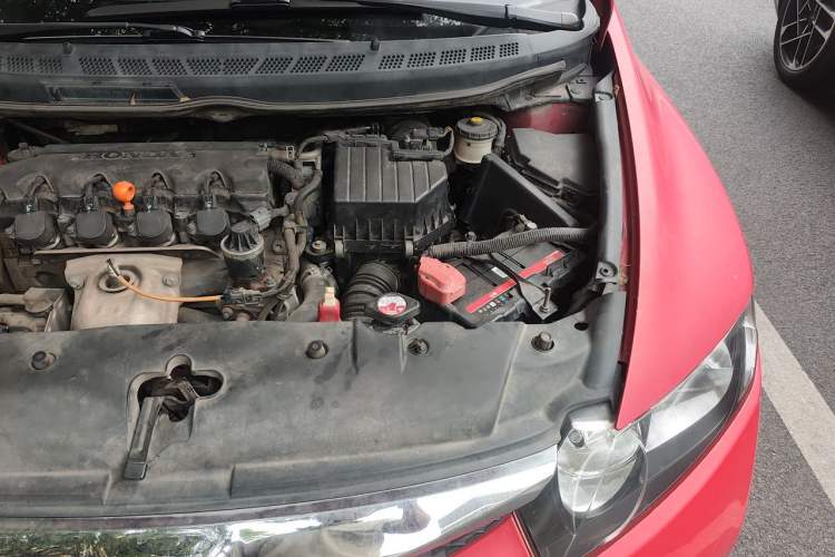 Used Honda Civic 2009 1.8L automatic comfort version Engine Bay Left