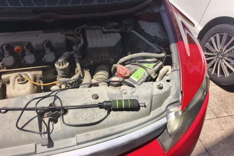 Used Honda Civic 2009 1.8L automatic comfort version Engine Bay Left