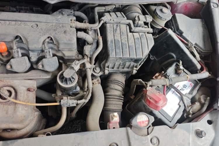 Used Honda Civic 2009 1.8L automatic luxury edition Engine Bay Left