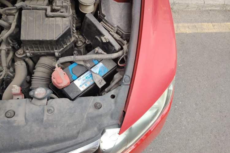 Used Honda Civic 2009 1.8L automatic luxury edition Engine Bay Left
