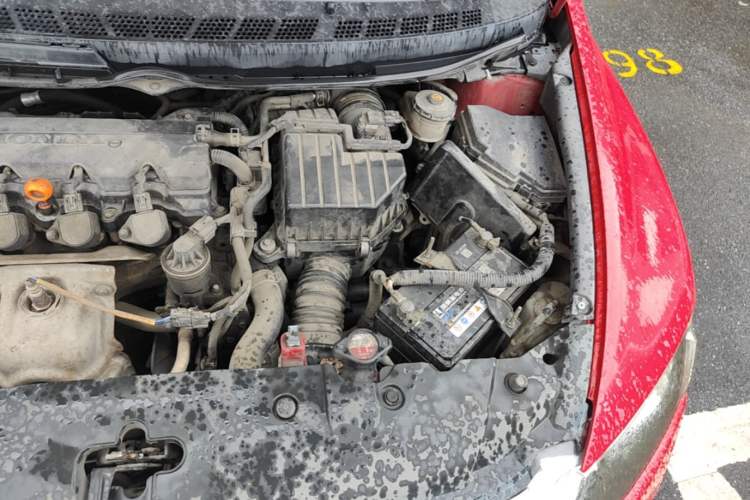 Used Honda Civic 2009 1.8L automatic comfort version Engine Bay Left