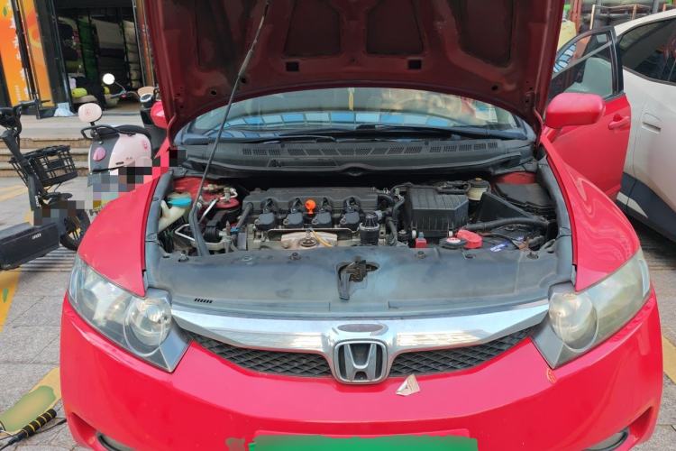 Used Honda Civic 2009 1.8L automatic comfort version Engine Bay