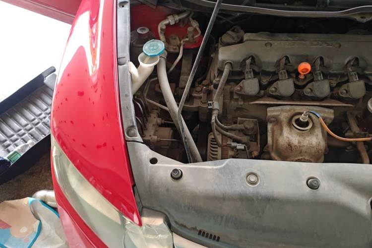 Used Honda Civic 2009 1.8L automatic luxury edition Engine Bay Right
