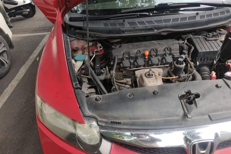 Used Honda Civic 2009 1.8L automatic comfort version Engine Bay Right