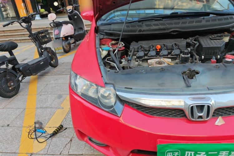 Used Honda Civic 2009 1.8L automatic comfort version Engine Bay Right