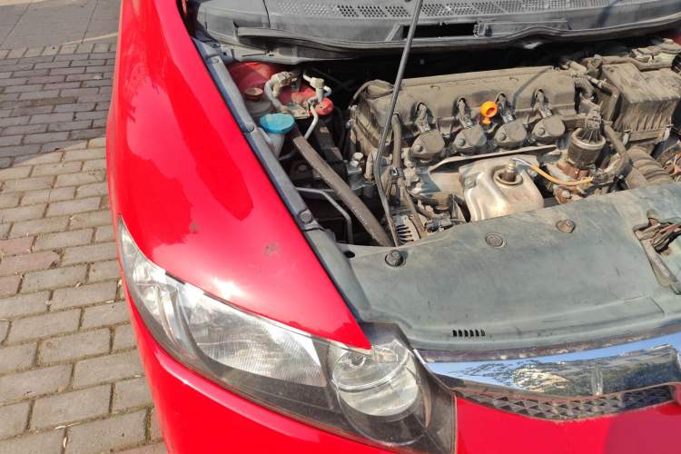 Used Honda Civic 2009 1.8L automatic comfort version Engine Bay Right