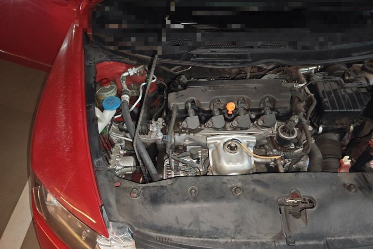 Used Honda Civic 2009 1.8L automatic luxury edition Engine Bay Right