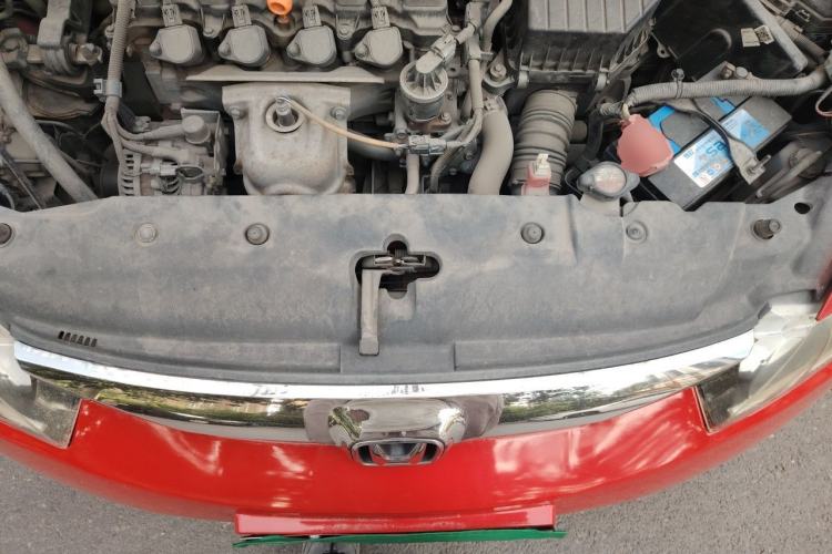 Used Honda Civic 2009 1.8L automatic luxury edition Engine Bay