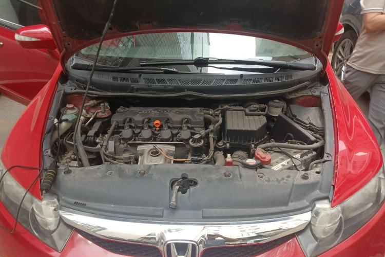 Used Honda Civic 2009 1.8L automatic luxury edition Engine Bay
