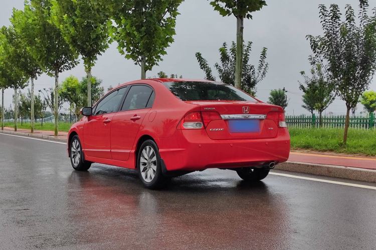 Used Honda Civic 2009 1.8L automatic luxury edition Exterior 2