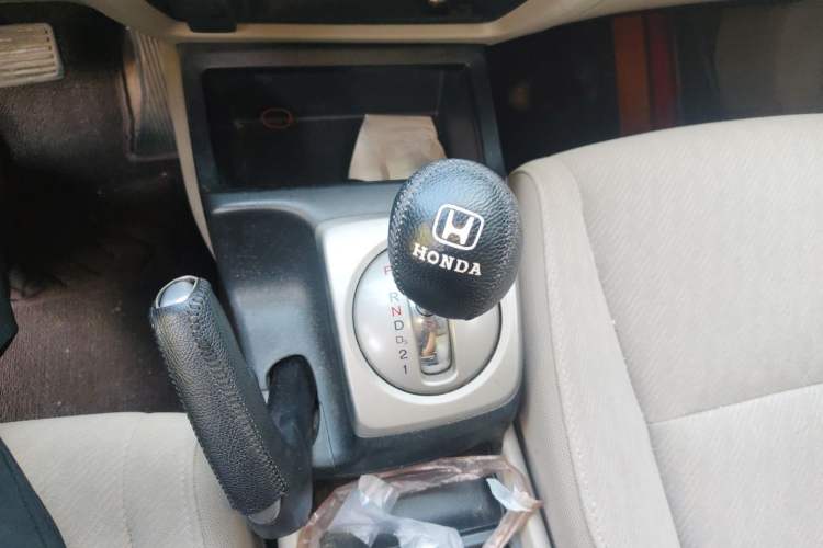 Used Honda Civic 2009 1.8L Automatic Classic Edition Gear Lever