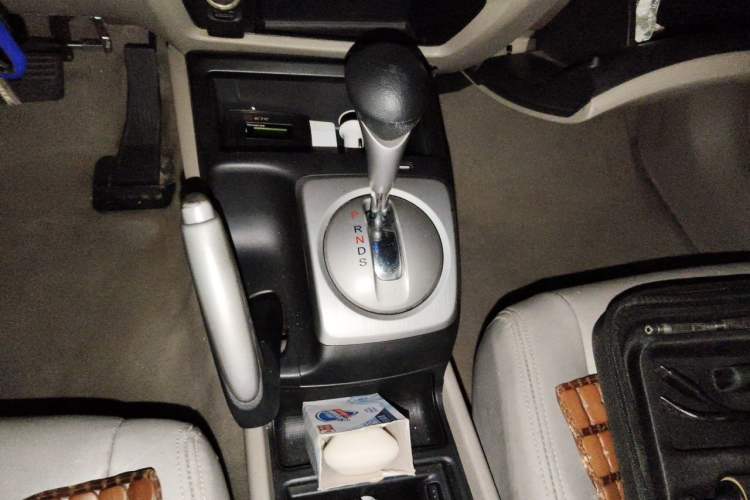 Used Honda Civic 2009 1.8L automatic comfort version Gear Lever