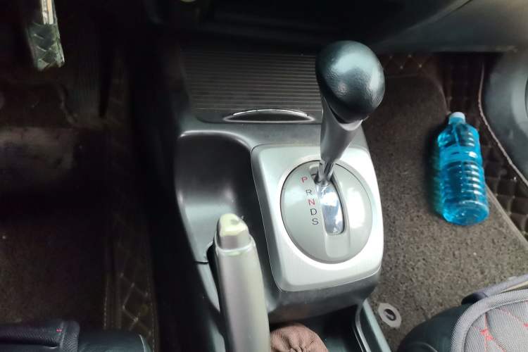 Used Honda Civic 2009 1.8L automatic prestige version Gear Lever