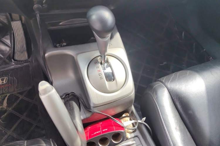Used Honda Civic 2009 1.8L Automatic Classic Edition Gear Lever