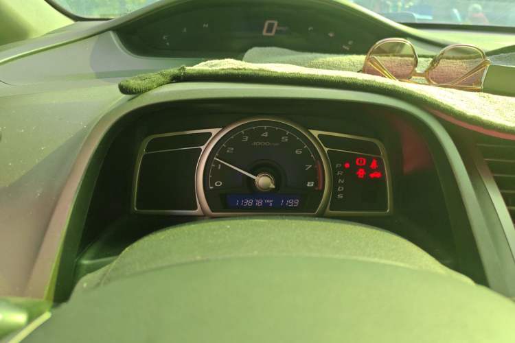 Used Honda Civic 2009 1.8L automatic comfort version Instrument Cluster