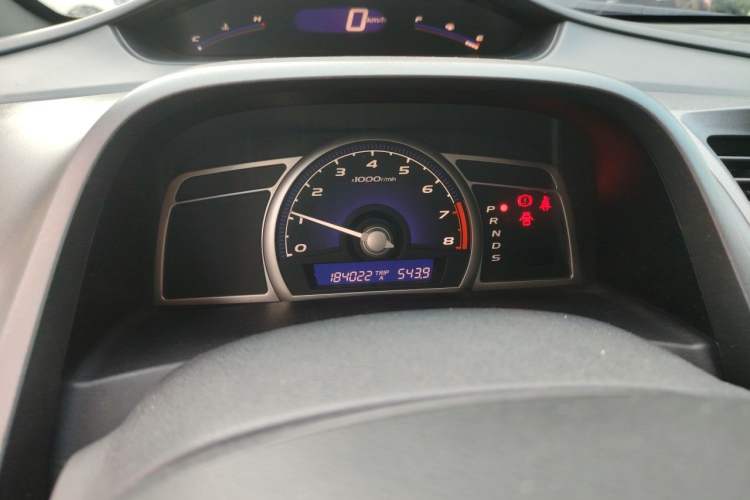 Used Honda Civic 2009 1.8L automatic luxury edition Instrument Cluster