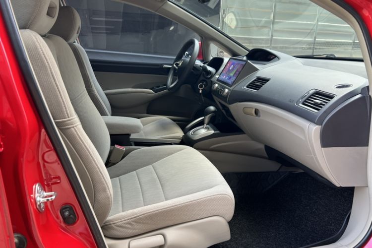 Used Honda Civic 2009 1.8L automatic comfort version Interior 4