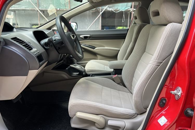 Used Honda Civic 2009 1.8L automatic comfort version Interior 6
