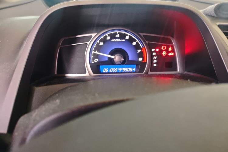 Used Honda Civic 2009 1.8L automatic luxury edition Odometer Close Up