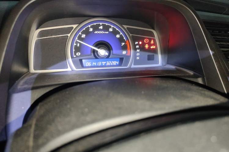 Used Honda Civic 2009 1.8L automatic comfort version Odometer Close Up