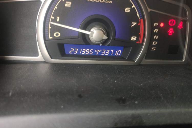 Used Honda Civic 2009 1.8L automatic comfort version Odometer Close Up