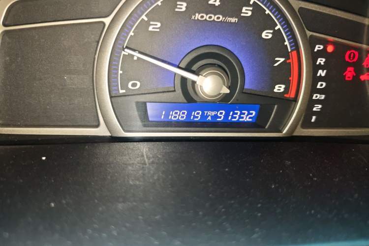 Used Honda Civic 2009 1.8L automatic comfort version Odometer Close Up