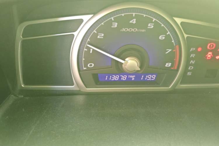 Used Honda Civic 2009 1.8L automatic comfort version Odometer Close Up