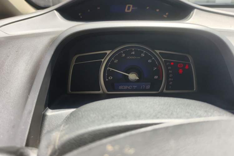 Used Honda Civic 2009 1.8L automatic comfort version Odometer Close Up