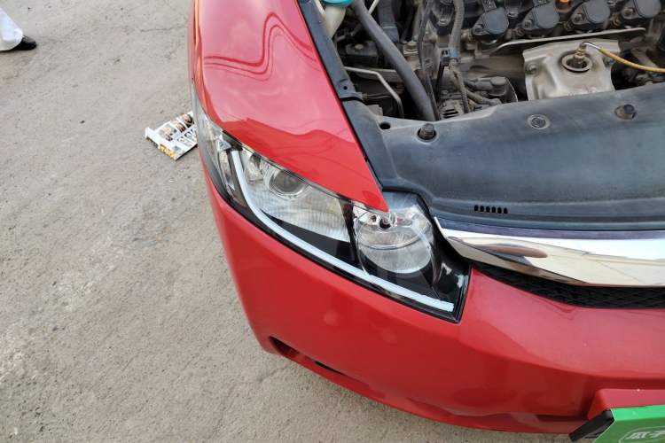 Used Honda Civic 2009 1.8L automatic luxury edition Right Front Headlight