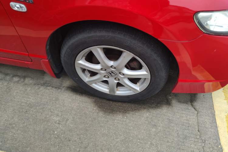 Used Honda Civic 2009 1.8L automatic comfort version Right Front Wheel Hub