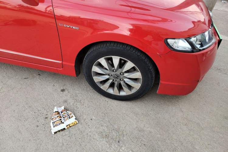 Used Honda Civic 2009 1.8L automatic luxury edition Right Front Wheel Hub