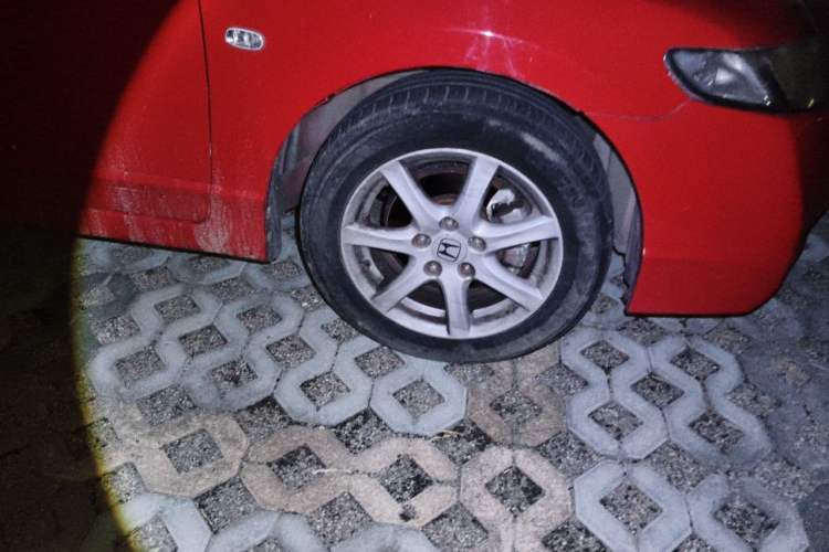Used Honda Civic 2009 1.8L automatic comfort version Right Front Wheel Hub