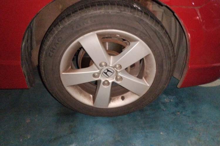 Used Honda Civic 2009 1.8L Automatic Classic Edition Right Front Wheel Hub