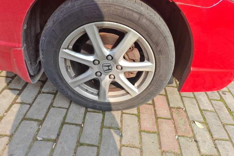 Used Honda Civic 2009 1.8L automatic comfort version Right Front Wheel Hub