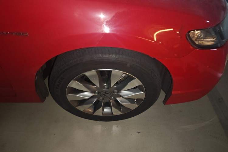 Used Honda Civic 2009 1.8L automatic luxury edition Right Front Wheel Hub