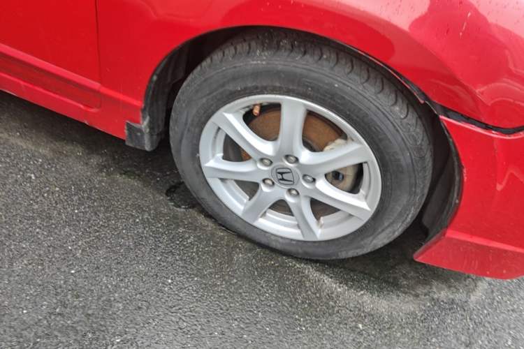 Used Honda Civic 2009 1.8L automatic comfort version Right Front Wheel Hub