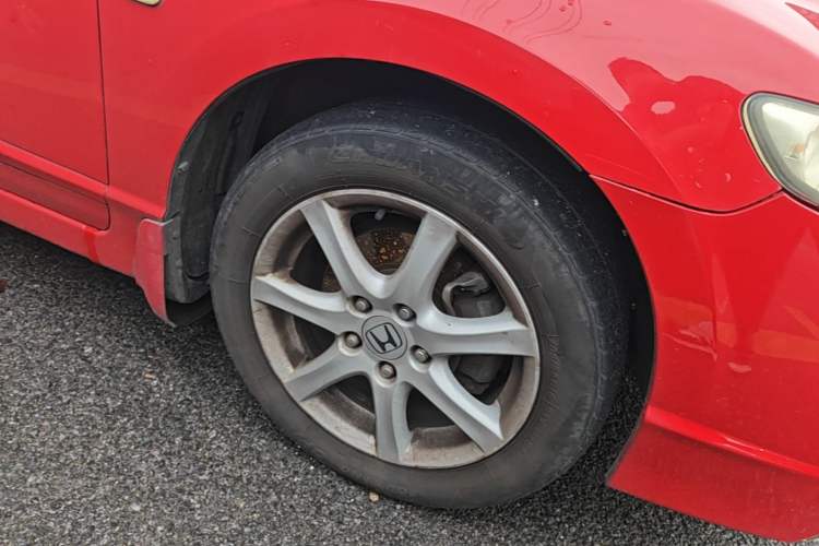 Used Honda Civic 2009 1.8L automatic comfort version Right Front Wheel Hub